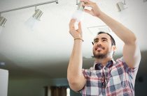 How Much Does an Electrician Make?